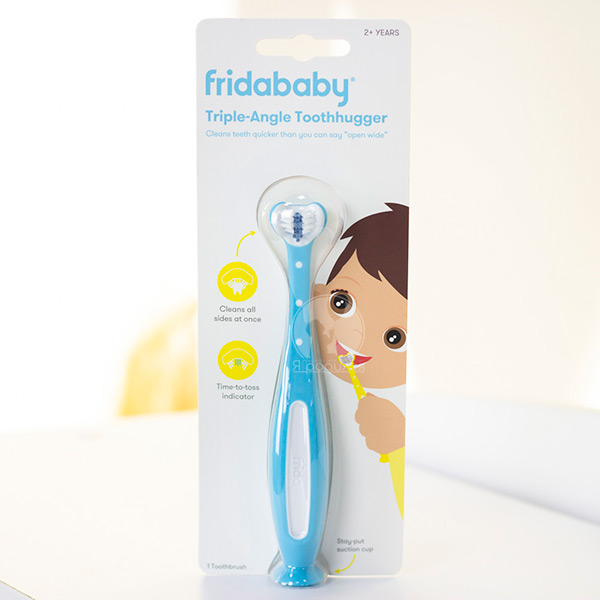 cc78a09e0f79349474c3f423b3fe3446_033022175922.jpeg Fridababy Зубная щетка Triple-Angle 2+ лет — изображение 1