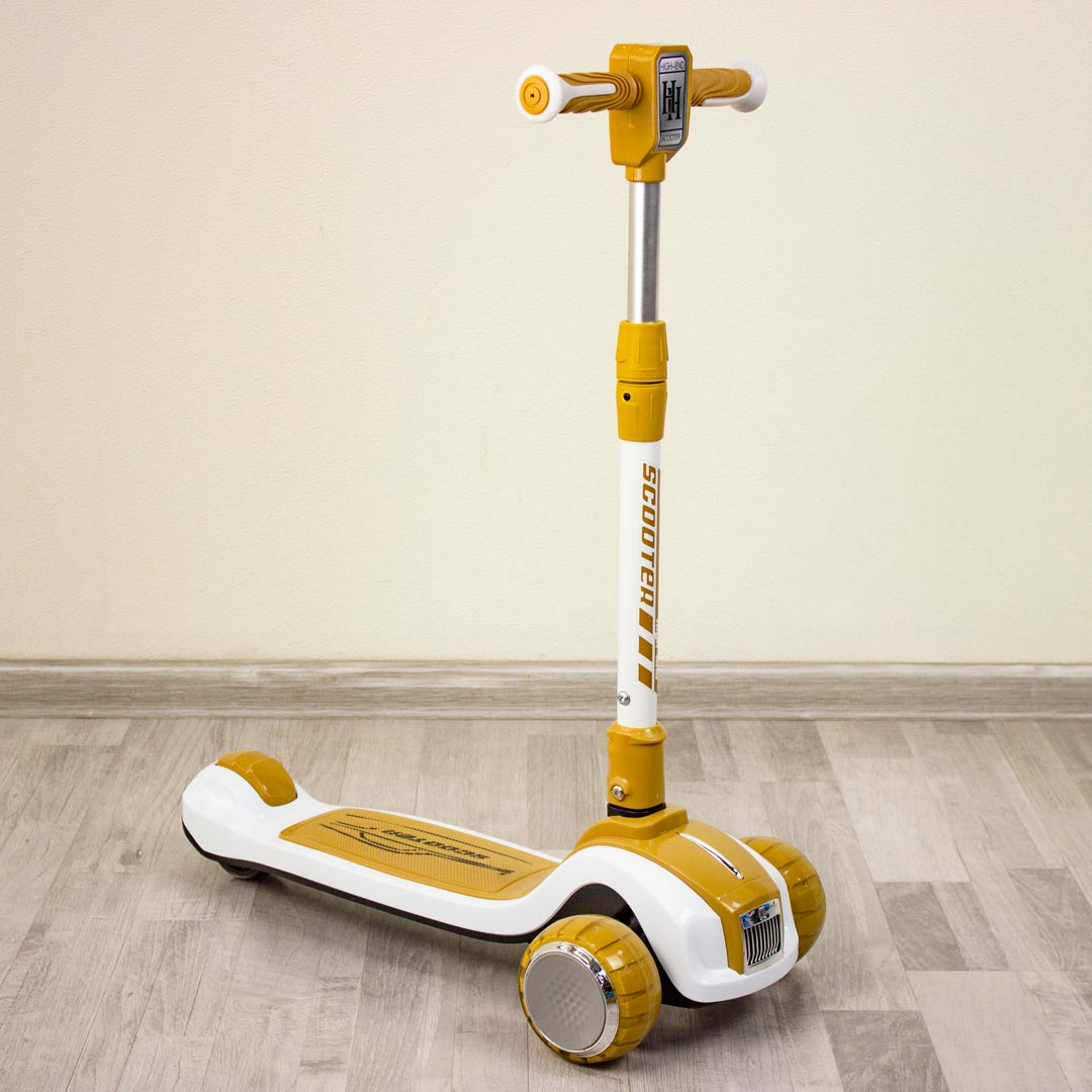 f3ccdd27d2000e3f9255a7e3e2c48800_031023183401.jpeg Детский самокат Scooter model 818 3+ лет — изображение 1