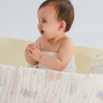 Муслиновая пеленка полотенце с салфеткой Baby bathtowel Мишки в облаках